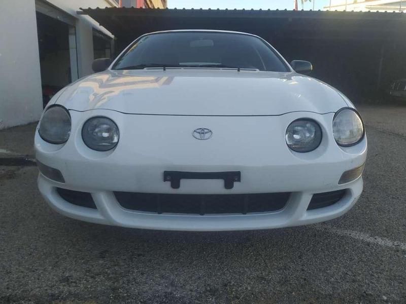 Usado Toyota Celica 116 CV (85 kW) 1997 Blanco Coupe