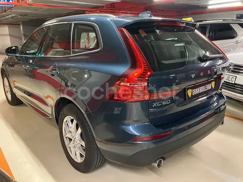 Usado Volvo XC60 Momentum 150 CV (110 kW) 2019 Azul SUV