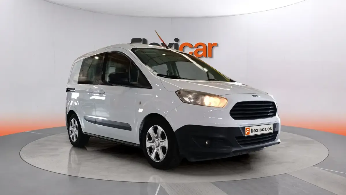 Begagnad Ford Transit 75 HK (55 kW) 2018