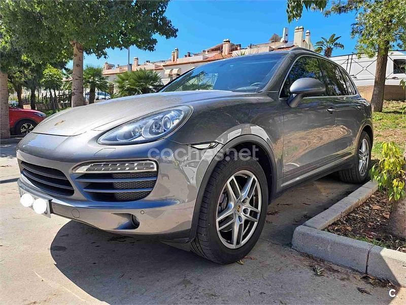 Usado Porsche Cayenne Platinum Edition 300 CV (220 kW) 2012 Beige SUV