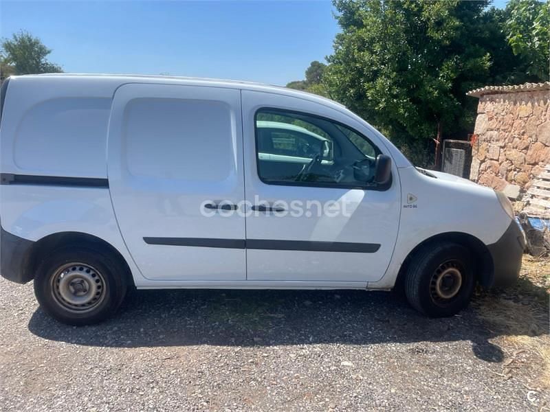 Blanco Usado 2012 Renault Kangoo Monovolumen | 4900 € (Precio justo) - Imagen 1/4