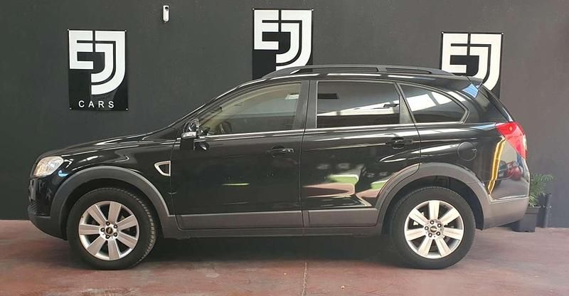 Usado Chevrolet Captiva Sport 150 CV (110 kW) 2010 Negro SUV