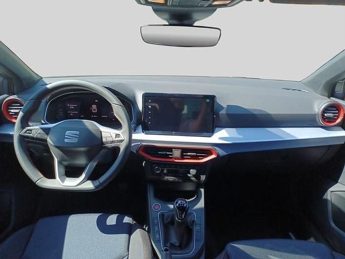Usado Seat Ibiza FR 115 CV (84 kW) 2025 Gris Utilitario