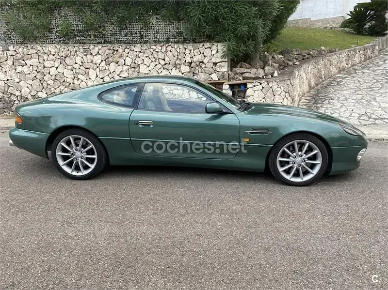 Usado Aston Martin Vantage 420 CV (308 kW) 2000 Verde Coupe