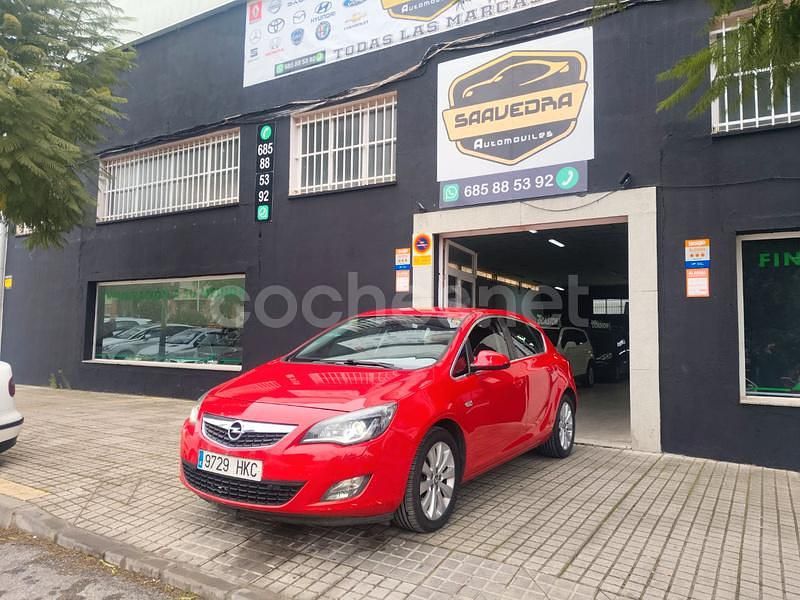 Usado Opel Astra Sportive 130 CV (95 kW) 2013 Azul Berlina