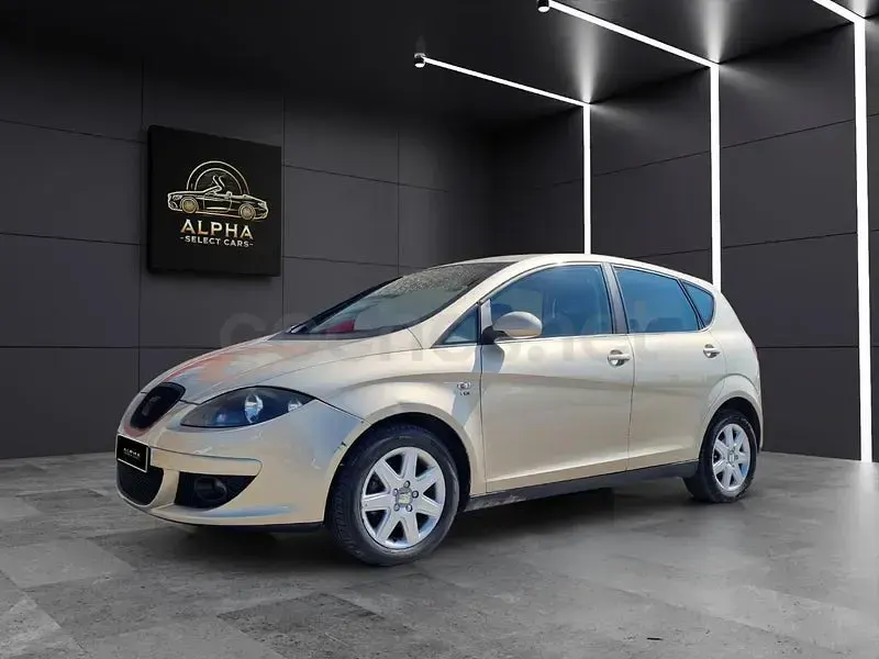Usado Seat Altea Stylance 140 CV (102 kW) 2007 Beige Monovolumen