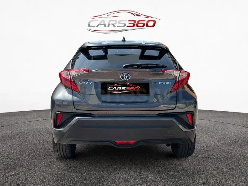 Usado Toyota C-HR Advance 122 CV (89 kW) 2018 Gris / plata SUV