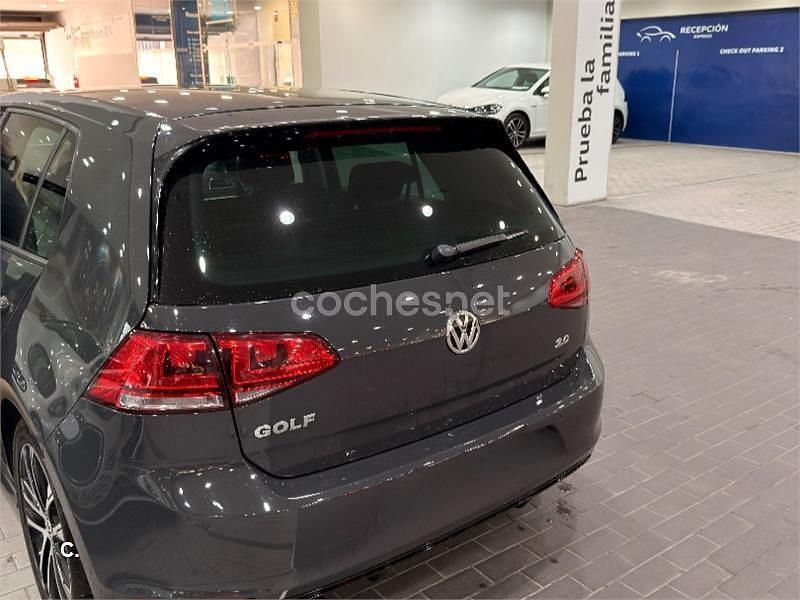 Usado VW Golf VII Sportline 150 CV (110 kW) 2016 Gris / plata Berlina