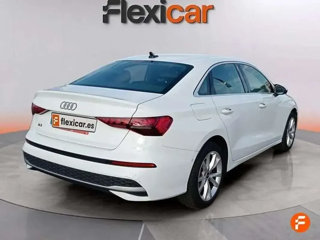 Usado Audi A3 Advanced Plus 116 CV (85 kW) 2024 Blanco Berlina
