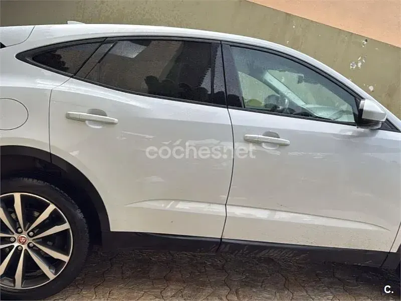 Usado Jaguar E-Pace 150 CV (110 kW) 2018 Blanco SUV