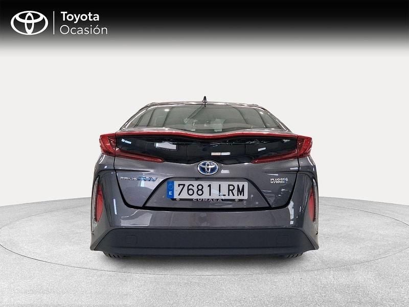 Usado Toyota Prius Advance 122 CV (89 kW) 2021 Gris Berlina