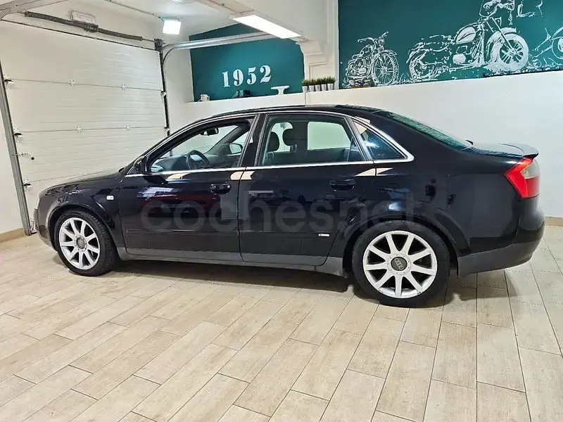 Usado Audi A4 S-Line 130 CV (95 kW) 2001 Negro Berlina