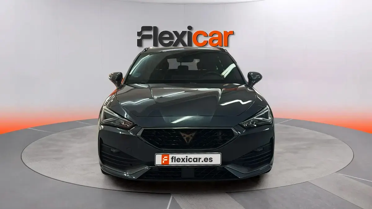 Usado Cupra Leon 150 CV (110 kW) 2023 Gris Familiar