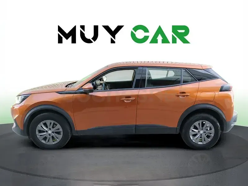 Usado Peugeot 2008 Active 100 CV (73 kW) 2021 Naranja SUV