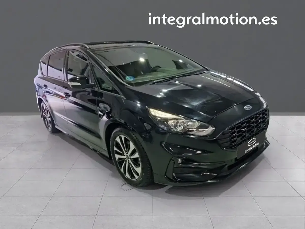 Usado Ford S-MAX ST-Line 190 CV (139 kW) 2023 Negro Monovolumen
