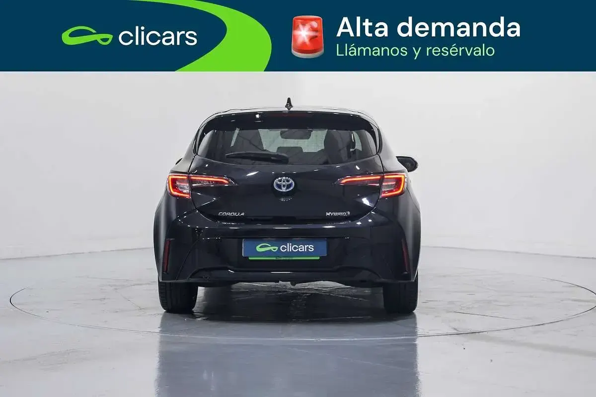 Usado Toyota Corolla Style 98 CV (72 kW) 2022 Negro Berlina