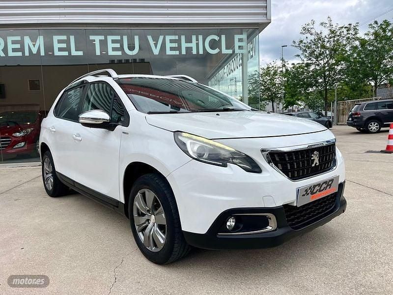 Blanco Usado 2017 Peugeot 2008 Style SUV | 10.900 € (Caro) - Imagen 1/4