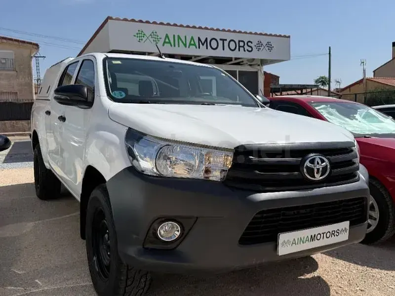 Usado Toyota HiLux 150 CV (110 kW) 2020 Blanco Pickup/Camioneta