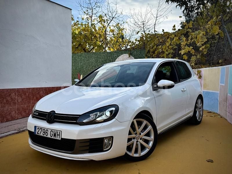 Blanco Usado 2010 VW Golf VI GTD Utilitario | 7999 € (Precio justo) - Imagen 1/4