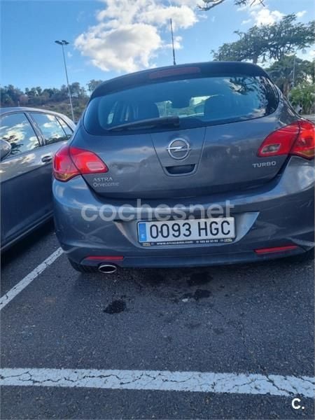 Gris / plata Usado 2011 Opel Astra Sport Berlina | 3400 € (Super precio) - Imagen 1/4