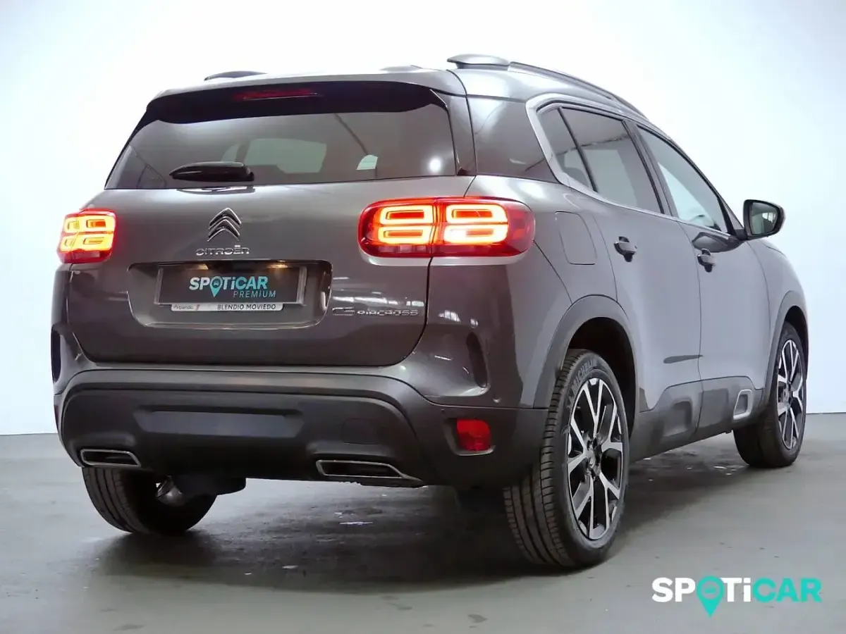 Usado Citroën C5 Aircross Shine 131 CV (96 kW) 2022 Gris SUV