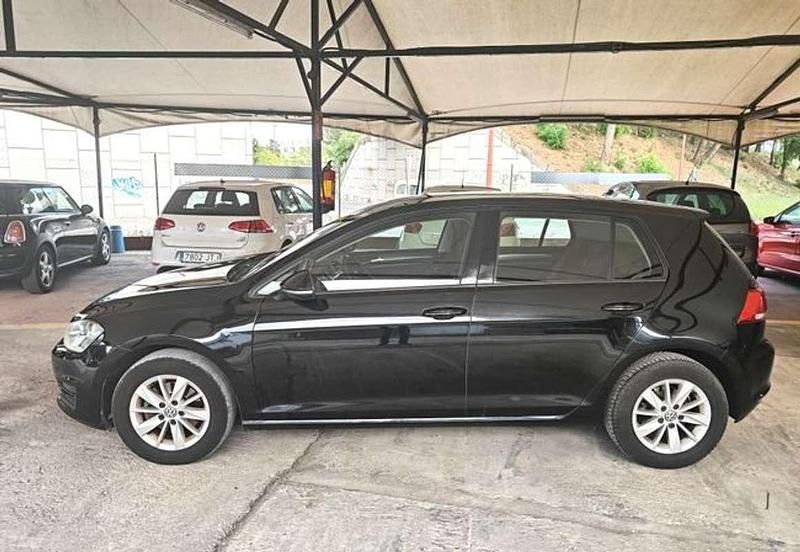 Usado VW Golf Plus Cross Advance 105 CV (77 kW) 2013 Negro Monovolumen