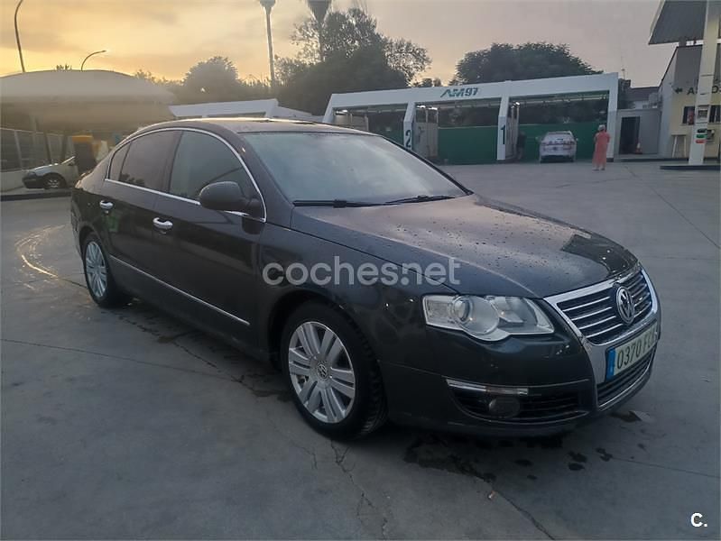 Usado VW Passat Highline 140 CV (102 kW) 2007 Verde Berlina
