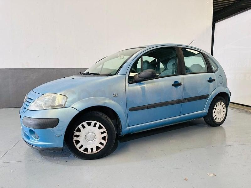 Usado Citroën C3 70 CV (51 kW) 2004 Azul Berlina