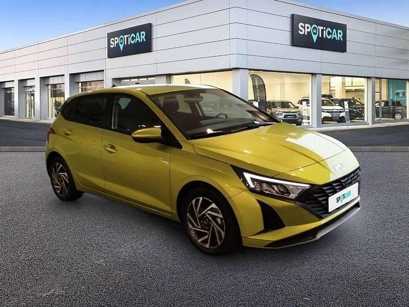 Nuevo Hyundai i20 80 CV (58 kW) 2025 Amarillo Utilitario