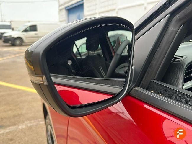 Usado Opel Corsa 100 HP (73 kW) 2024 Vermelho Sedan