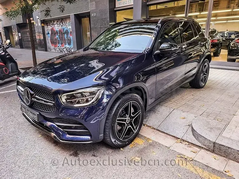Usado Mercedes GLC300e 320 CV (235 kW) 2021 Azul SUV