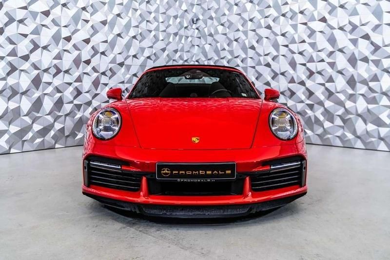 Usado Porsche 992 650 CV (478 kW) 2021 Rojo Descapotable
