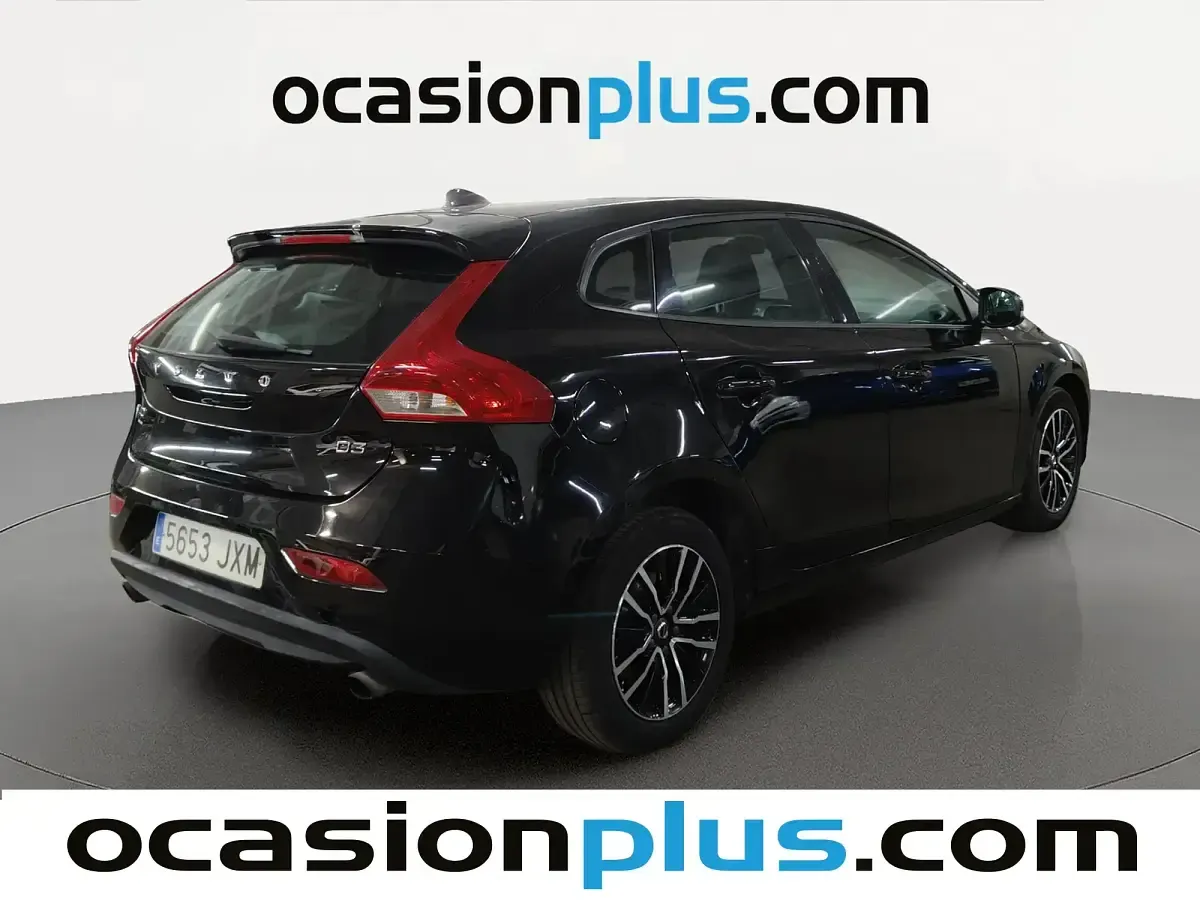 Usado Volvo V40 Momentum 150 CV (110 kW) 2017 Negro Berlina