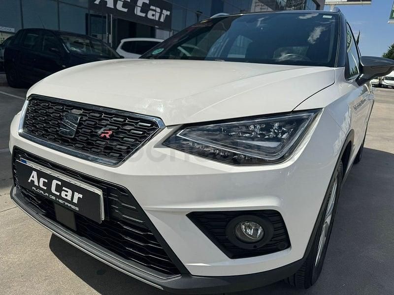 Usado Seat Arona Ecomotive 95 CV (69 kW) 2018 Blanco SUV