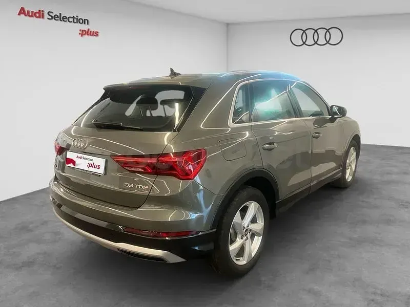 Usado Audi Q3 Advanced Plus 150 CV (110 kW) 2021 Gris / plata SUV