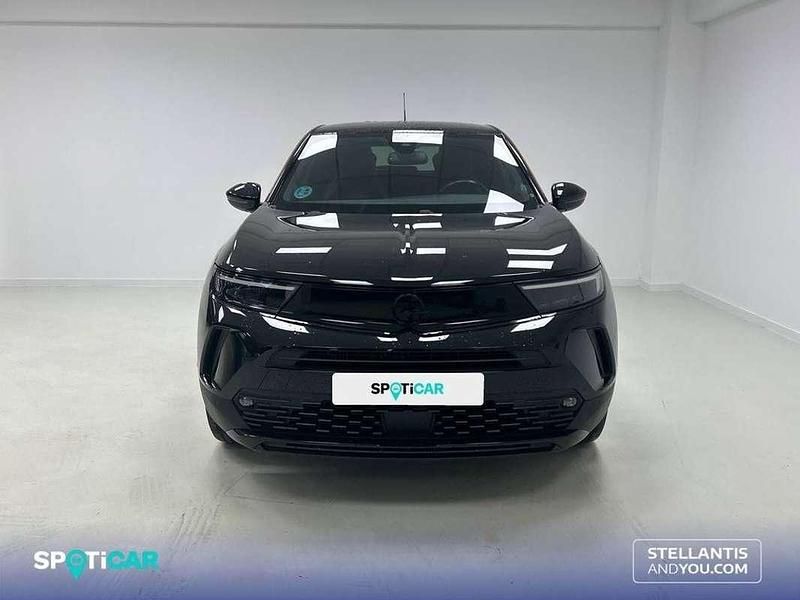 Usado Opel Mokka 137 CV (100 kW) 2023 Negro SUV