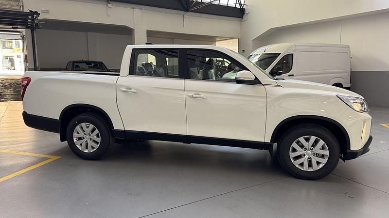 Nuevo Ssangyong (KGM) Musso 202 CV (148 kW) 2025 Blanco Descapotable
