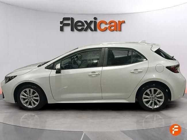 Usado Toyota Corolla Active 140 CV (102 kW) 2023 Blanco Berlina