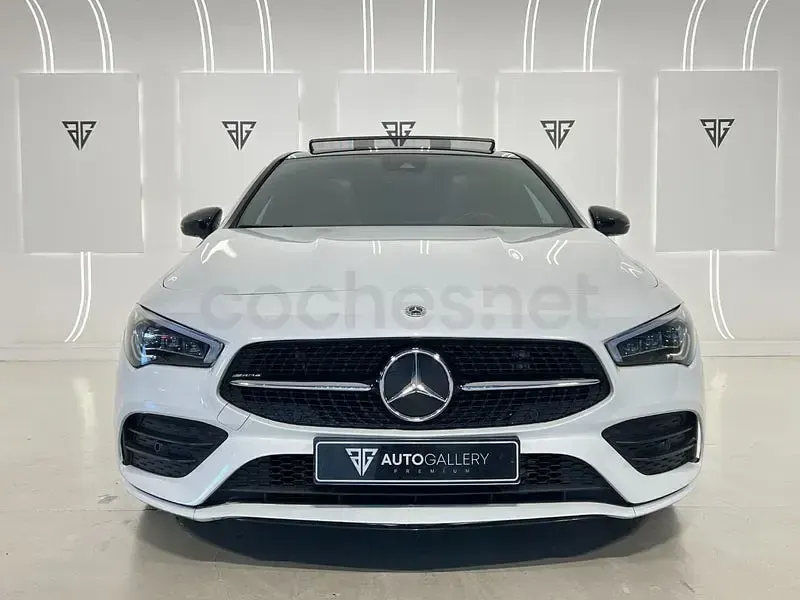 Usado Mercedes CLA200 Shooting Brake 150 CV (110 kW) 2022 Blanco Familiar