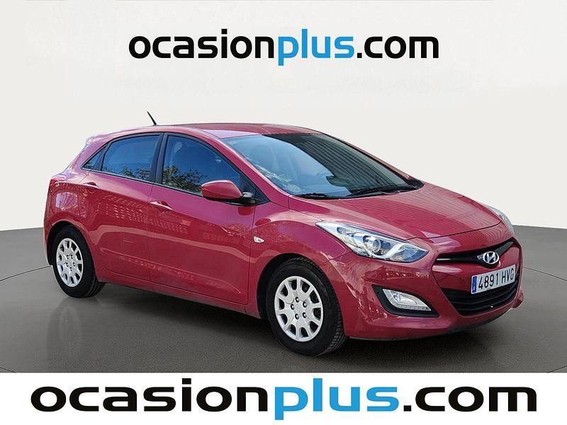 Usado Hyundai i30 101 CV (74 kW) 2014 Rojo Utilitario
