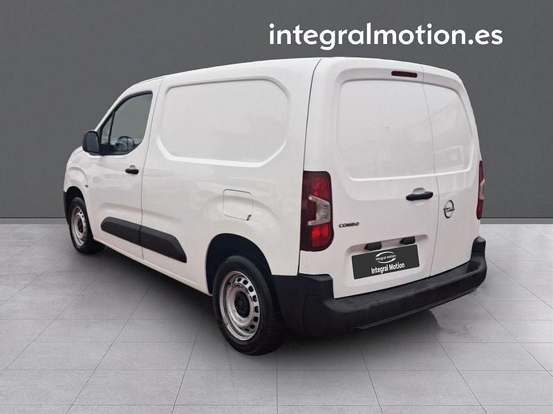 Usado Opel Combo S 102 CV (75 kW) 2021 Blanco Van