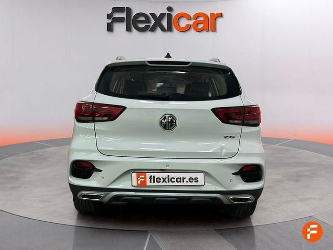 Usado MG ZS Comfort 111 CV (81 kW) 2023 Blanco Berlina