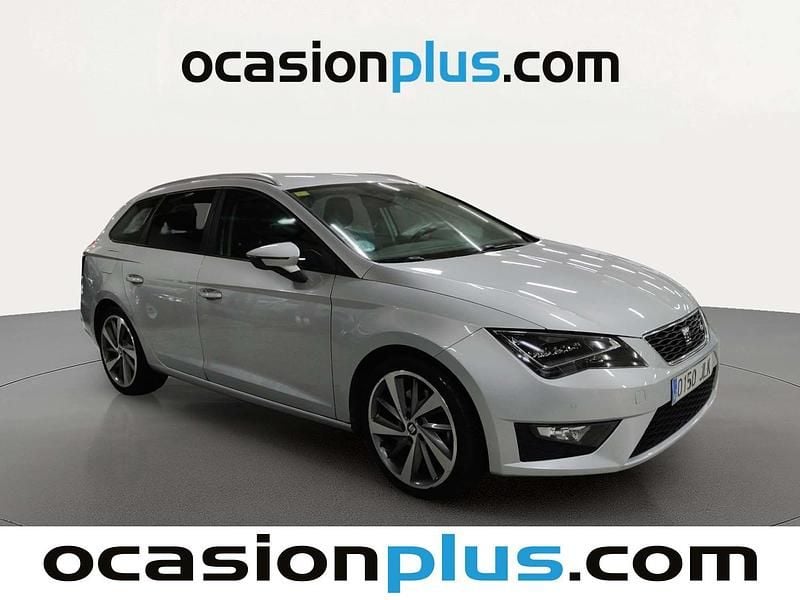 Usado Seat Leon FR 184 CV (135 kW) 2016 Gris plata Monovolumen