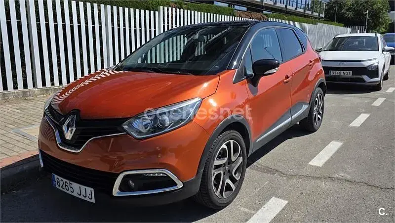 Usado Renault Captur Zen 90 CV (66 kW) 2015 Naranja SUV