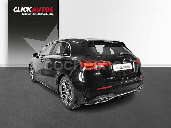 Usado Mercedes A180 AMG Line Premium 116 CV (85 kW) 2023 Negro Berlina