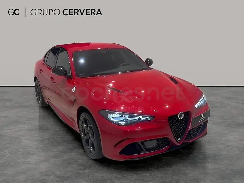 Nuevo Alfa Romeo Giulia Quadrifoglio 520 CV (382 kW) 2025 Rojo Berlina
