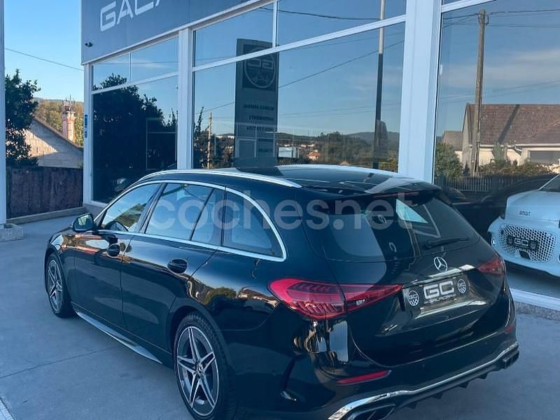 Usado Mercedes C200 204 CV (150 kW) 2023 Negro Familiar