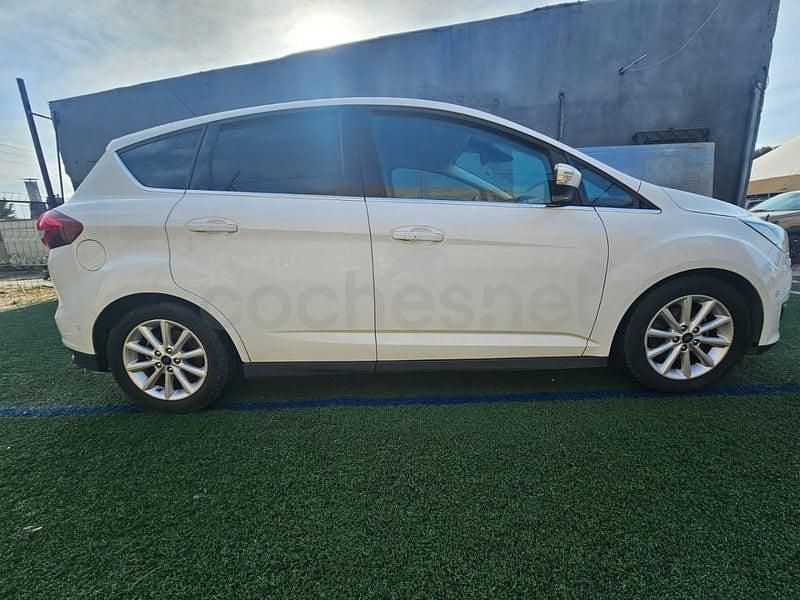 Usado Ford C-MAX Trend 125 CV (91 kW) 2015 Blanco Monovolumen