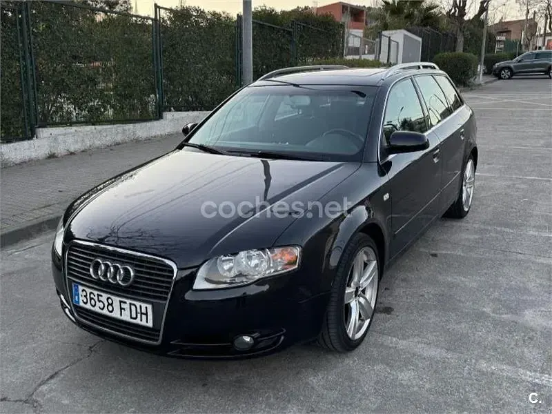 Usado Audi A4 140 CV (102 kW) 2006 Negro Familiar