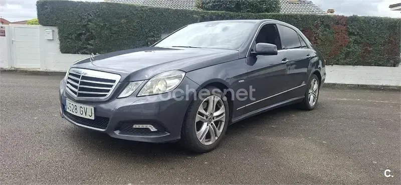 Usado Mercedes E350 231 CV (169 kW) 2010 Negro Berlina